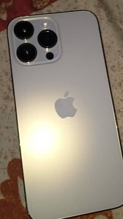 14 pro max 128 gb  97 health face id working only small crack in scren