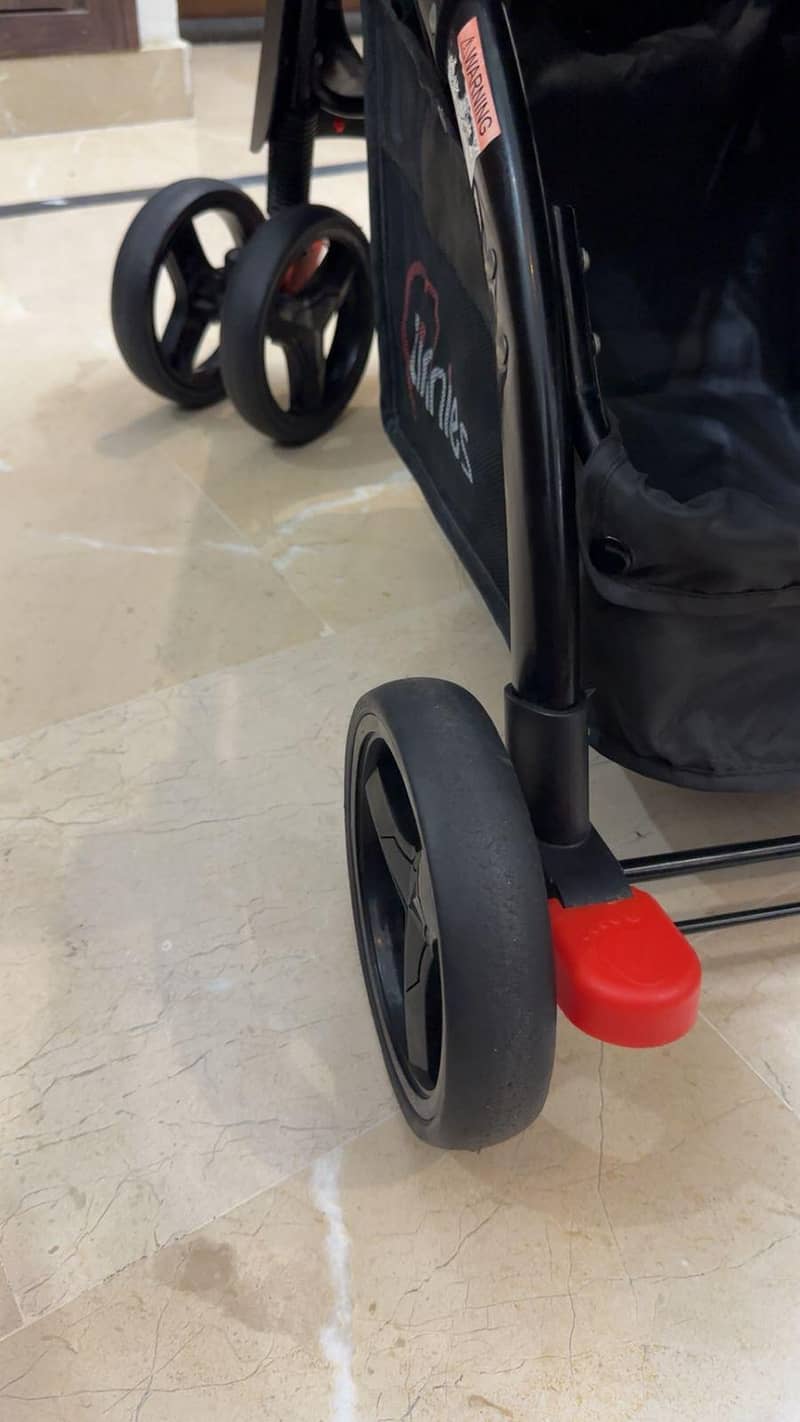 stroller 5