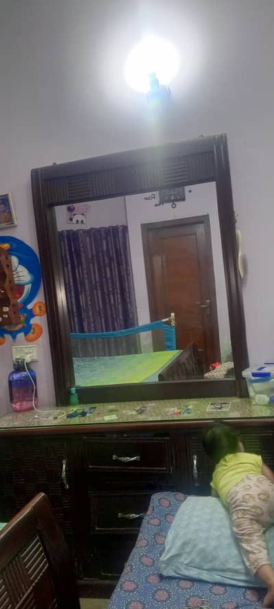 dressing table