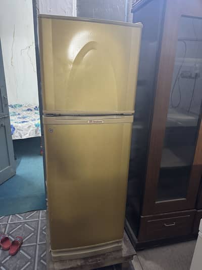 Dawlance freezer 2door