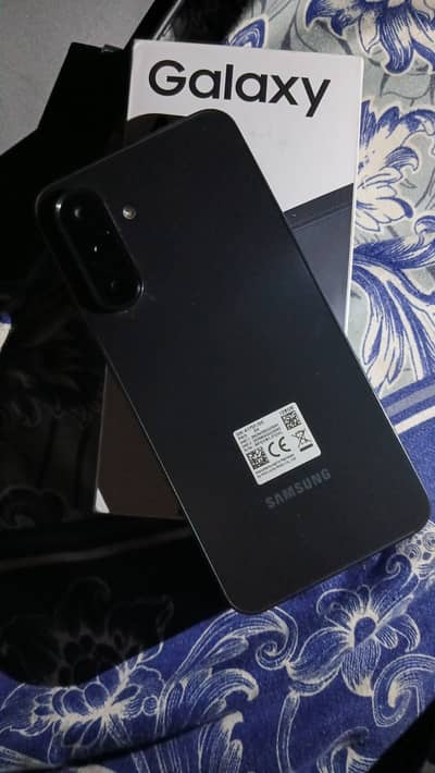 Samasung galaxy a17, 9 month waranty