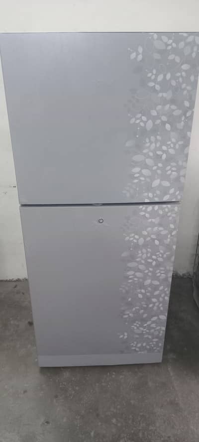 medium size Haier refrigerator good working condition