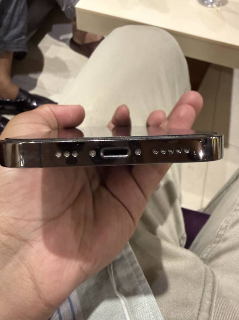 Iphone 13 pro 4