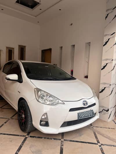 Toyota Aqua 2014 model 2019 LHR registered