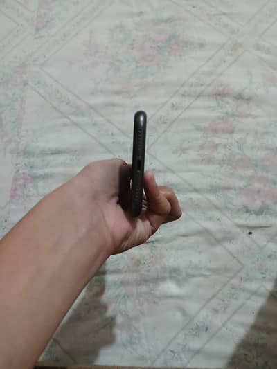 Urgent iphone 11 for sale