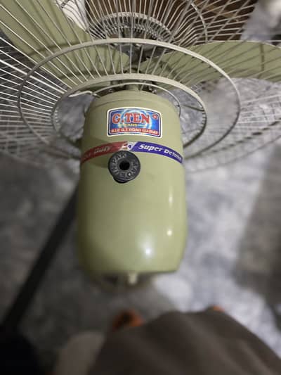 DC solar padestel fan