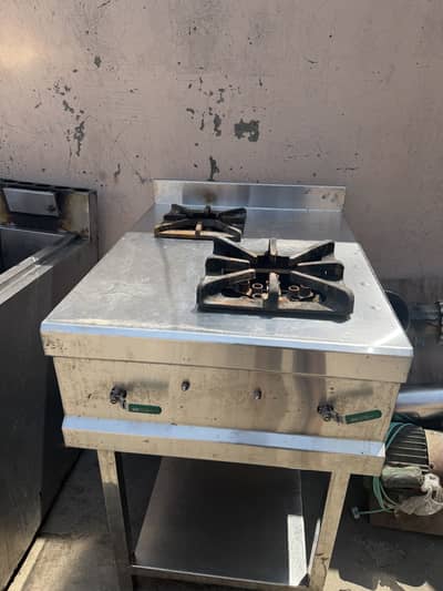 Restaurant cooking range