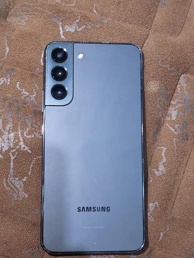 Samsung s22