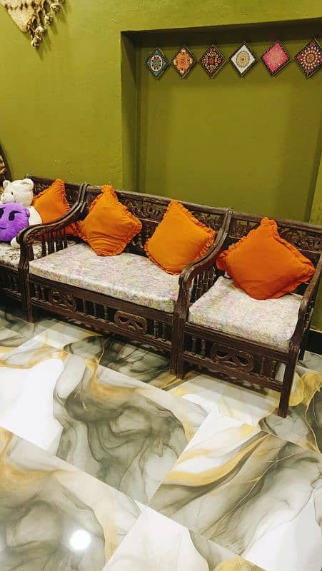 chanyoti sofa 0