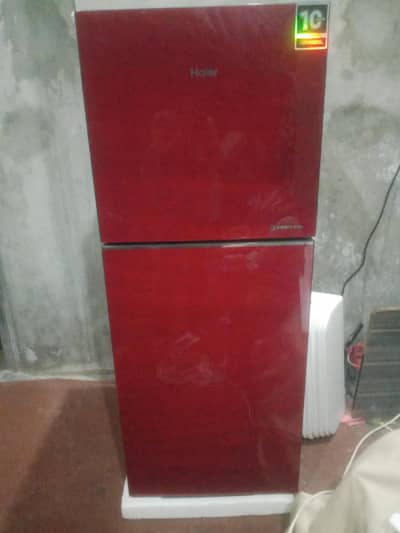 Haier fridg smole medium size
