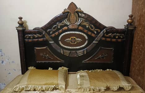 Chinyot Wood bed in good condition for sale