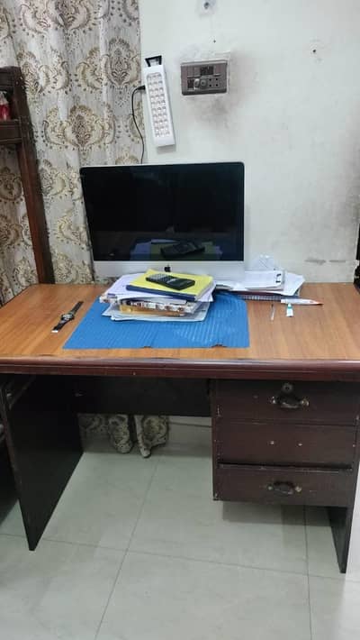 computer table
