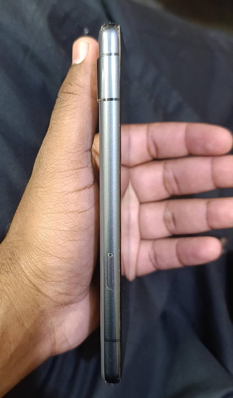 Google pixel 7A 2