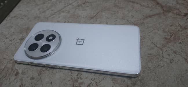 OnePlus 13 24gb/1TB