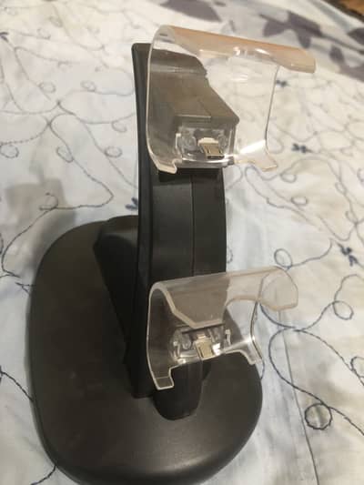 PS4 dual USB charging dock