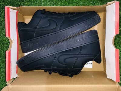 Nike Air Force 1 Low Triple Black Size 11 Brand New Original