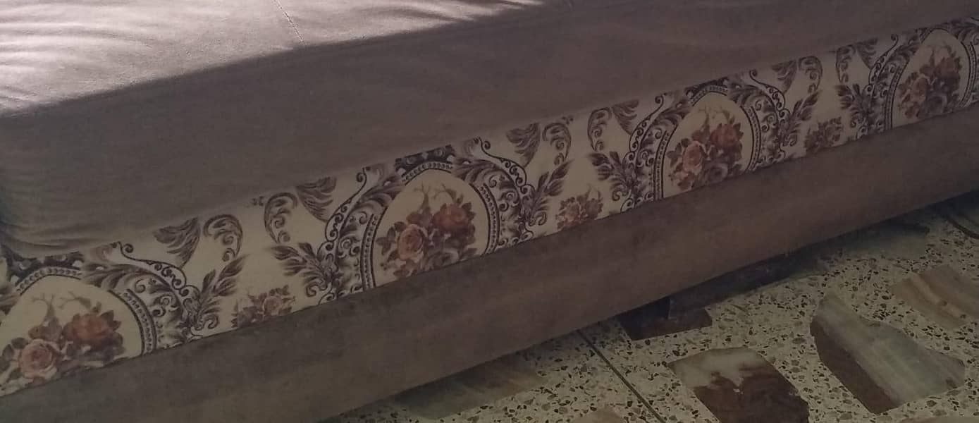 L Shape sofa 0