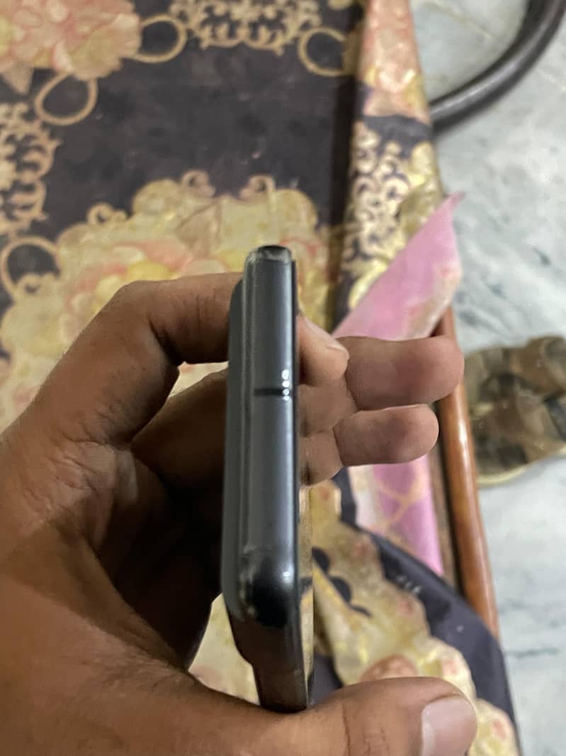GOOGLE PIXEL 8 6