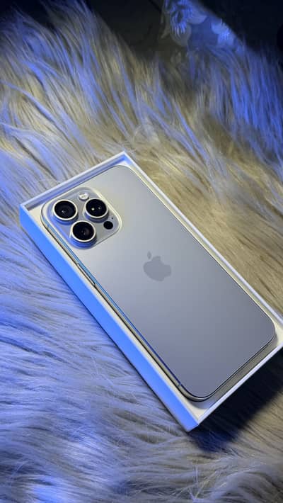 15 Pro Max - 256GB