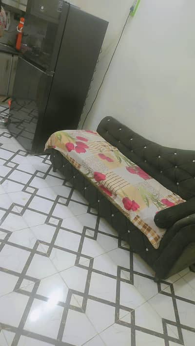 5 month used only urgent sale.