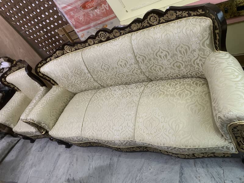Sofa set 0