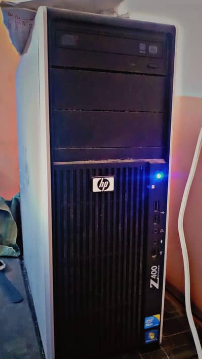 HP z400