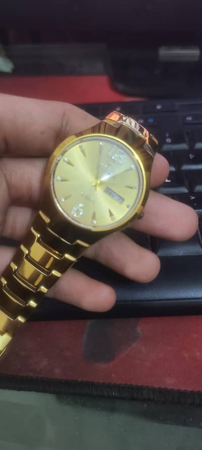 ultrashining golden watch scratch less dust proof water resistance