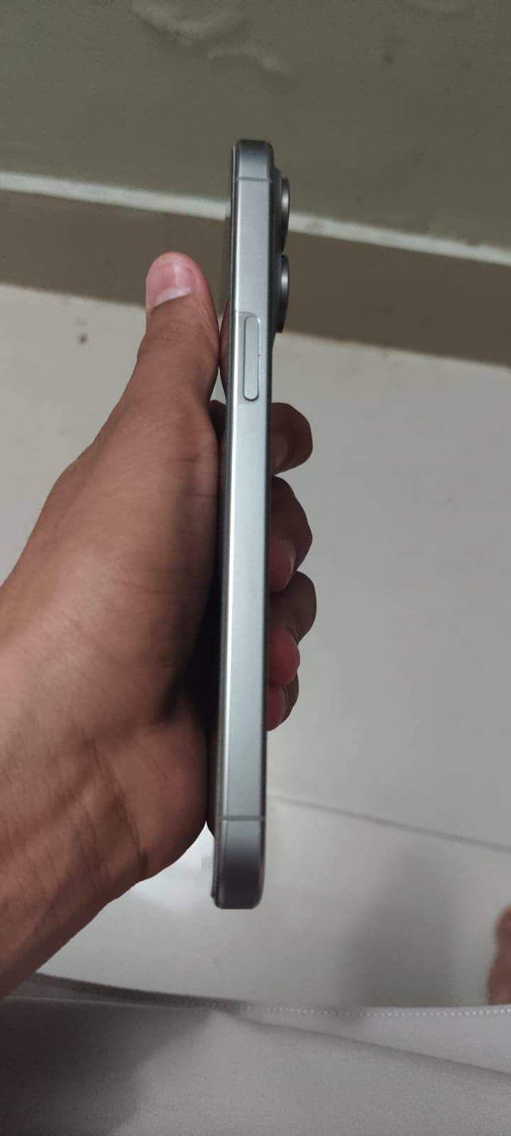 iPhone 15 pro max 2