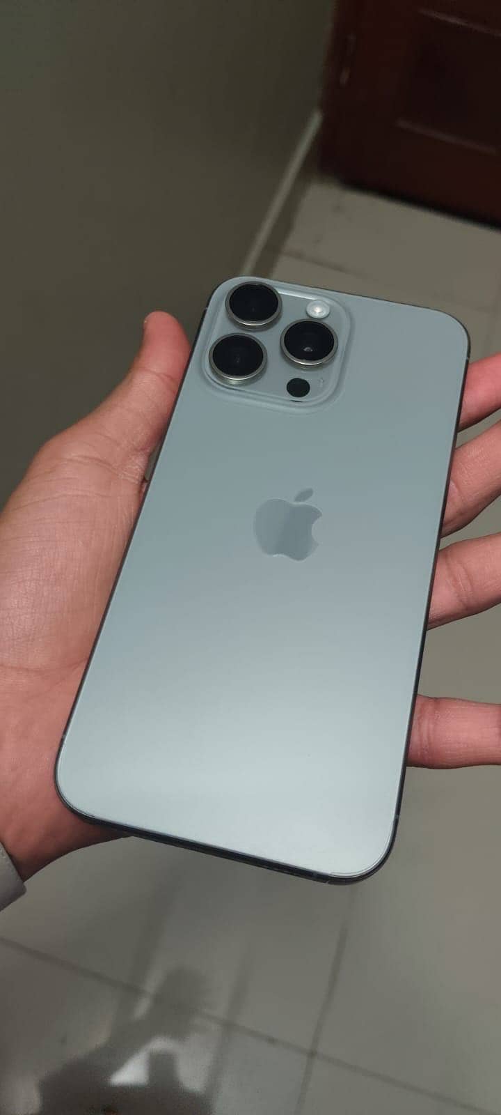 iPhone 15 pro max 5