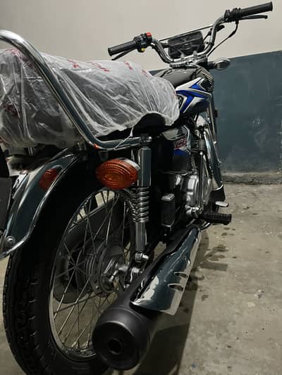 Honda 125 2025 740 km total running