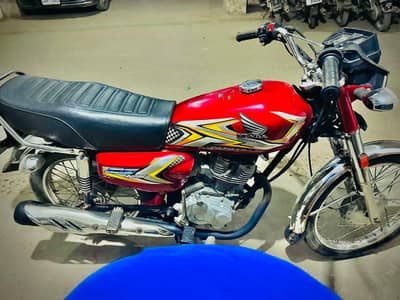 Honda Cg 125 Karachi number 10/10 condition all ok vip bike