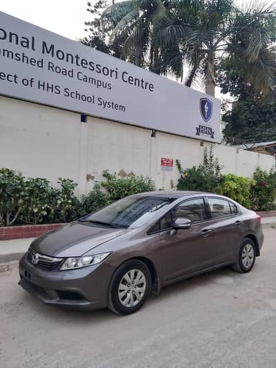 Honda civic (tryborn) 2012/2013 in geniun condition