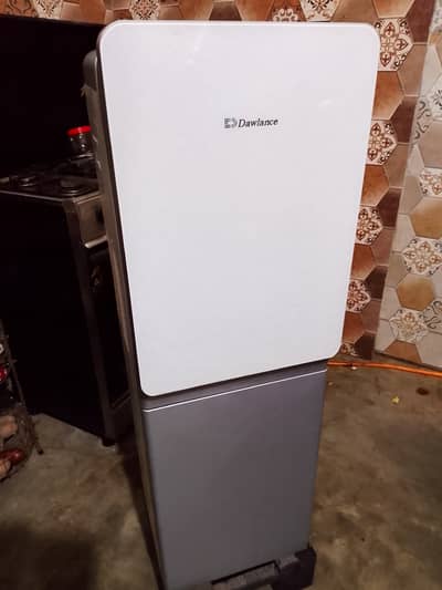 Dawlance WD 1051 CLOUD WHITE With Refrigerator