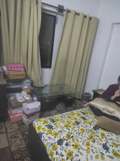 2bed attached washrooms big hall and parking area