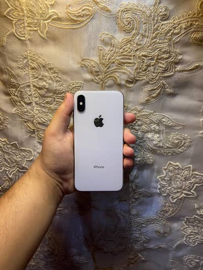 iphone x.   64gb.    non pta.  urgent sale
