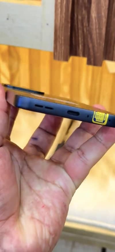 OnePlus turbo 6 12/256 Ufs 4.1 ddr5 ram 9000 mah battery 100W charger