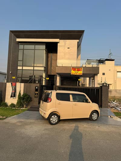 10MARLA HOUSE FOR SALE IN DHA 7