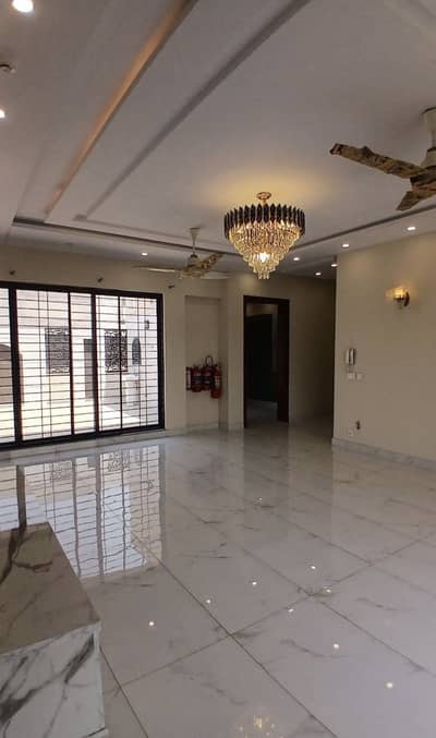 1 kanal uppar portion for rent