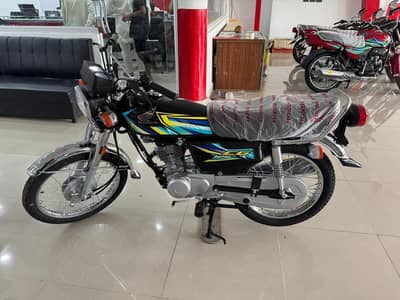 Honda CG 125 Black colour
