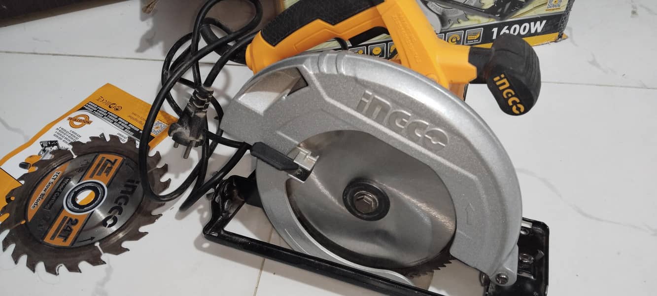 ingco table cutter, wood cutter 1