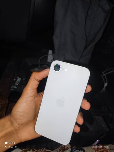 iPhone 16e 128 GB