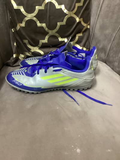 Football cleats