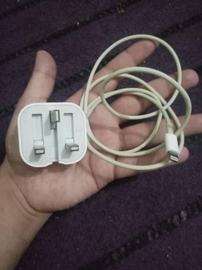 apple 20 watt original c-type charger for 14 pro Max 100 ℅ original