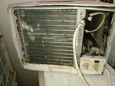 Window ac pon ton