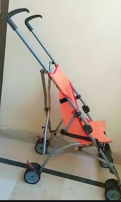 pram good condition heavy weight