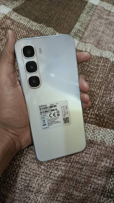 infinix hot 60pro GB 8 128 box