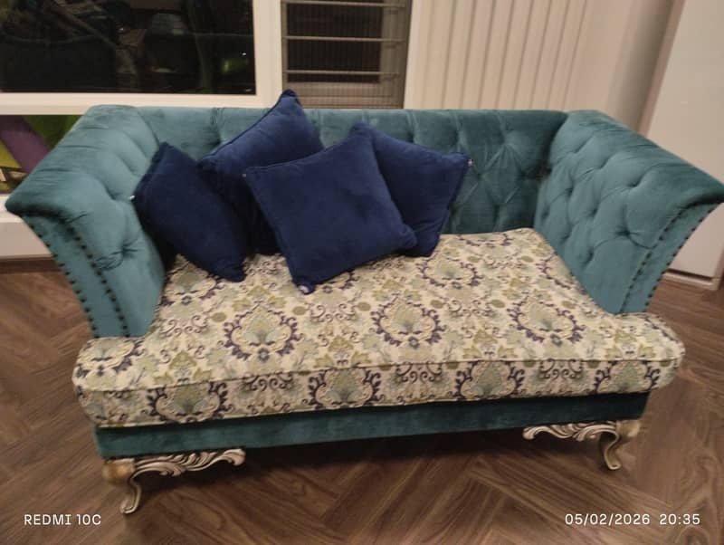 Sofa maker 1