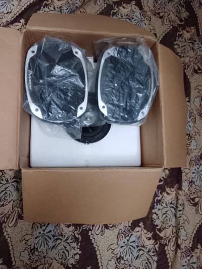 PIONEER AMP SUPPORTED SPEAKERS