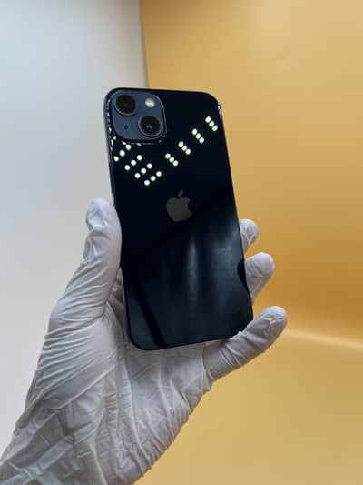 I phone 13 Jv 4 Months Sim Time 128 GB 89% Battery
