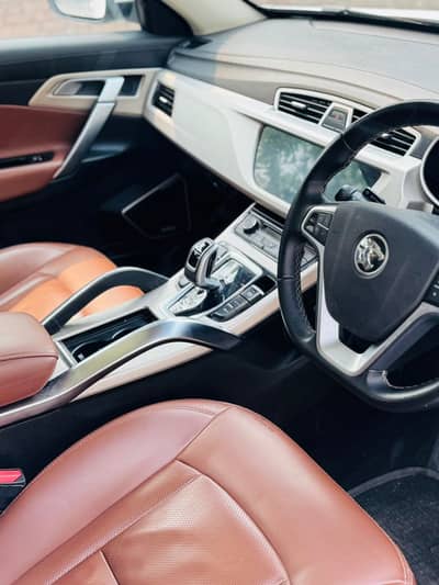 Proton x70 premium 22 model totally geniune